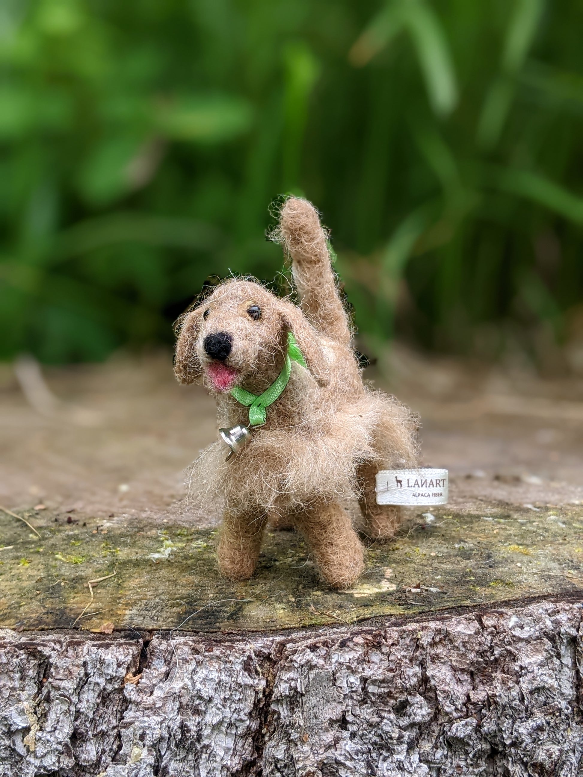 golden retriever from needle felted wool