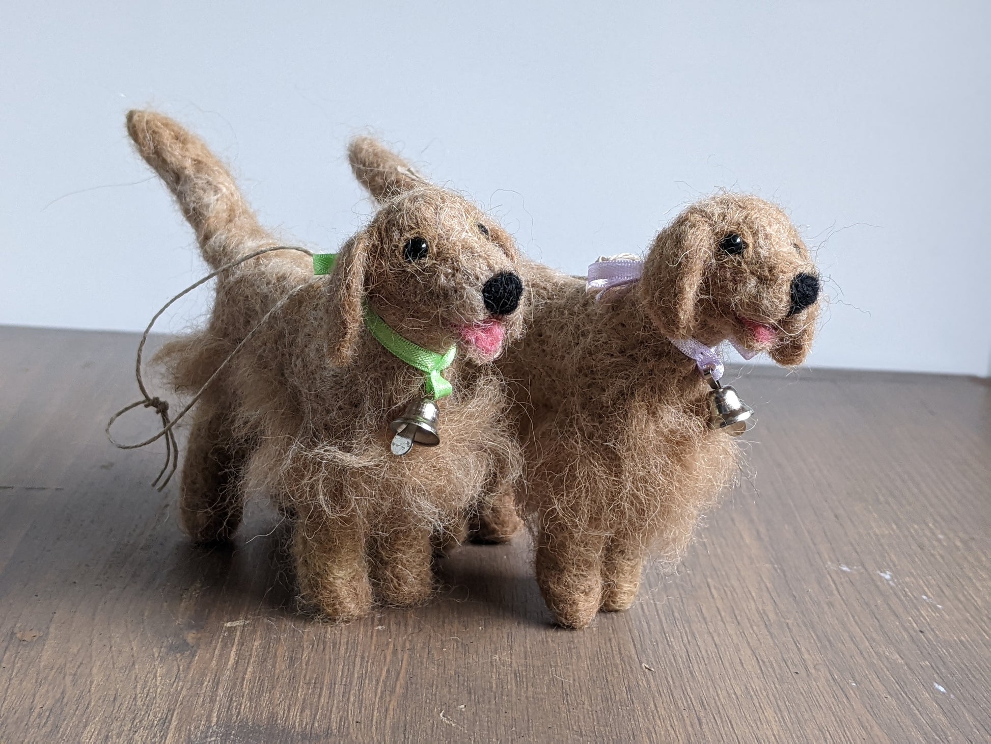 two golden retrievers from needle felted wool