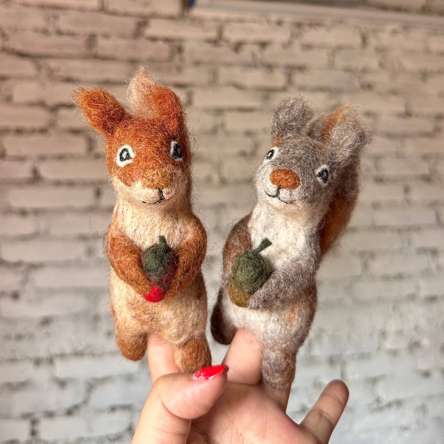 Wool Squirrel Finger Puppet