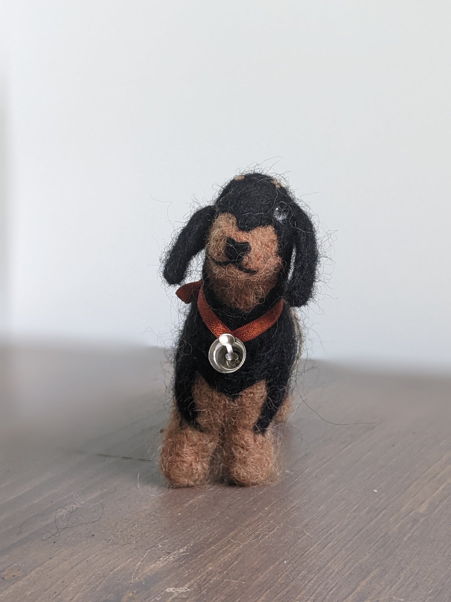 Felted Dachshund Dog Sculpture: Alpaca Fiber Decor