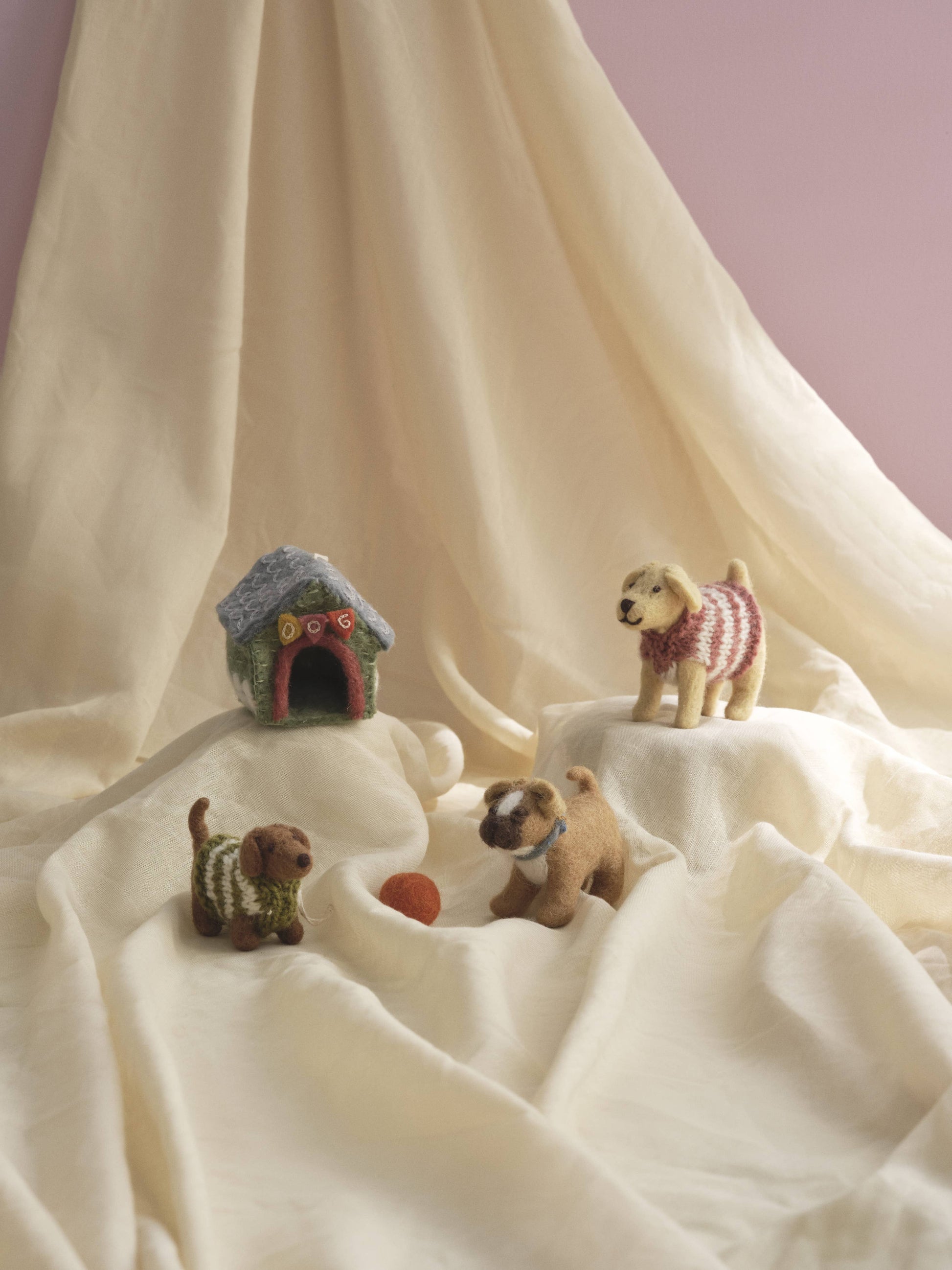 Dog - Dachshund w/Knitted Sweater - Jasper and Ruby Art