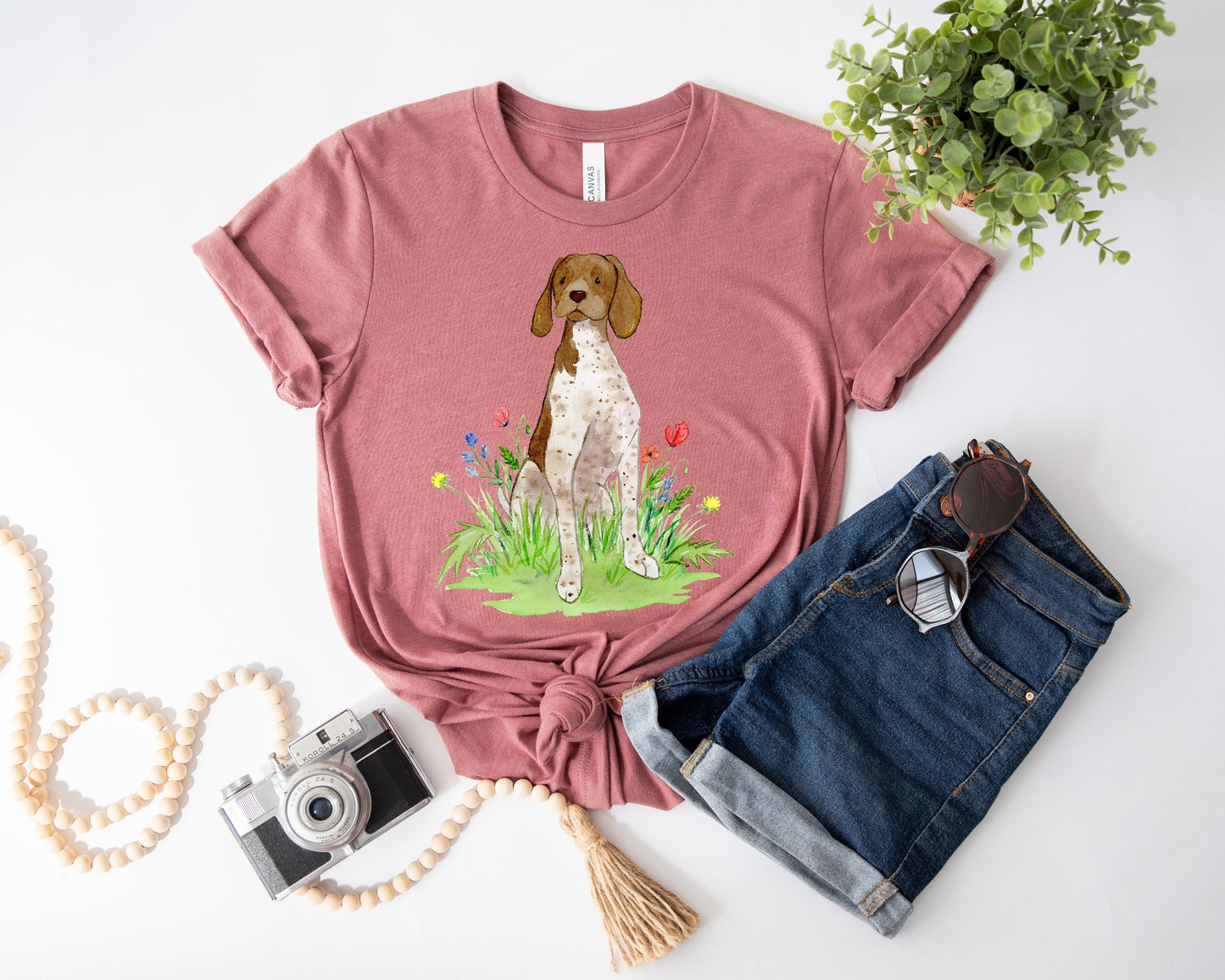 Kids tee shirt with German Shorthaired Pointer Dog and flowers on it.